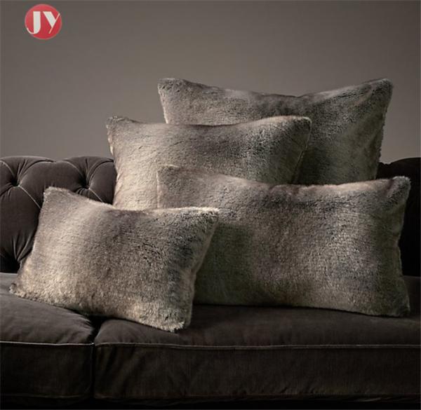 Fluffy acrylic Fur Throw Pillow , Faux Fur Decorative Pillows Cushion Cover