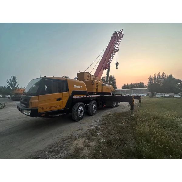 Used CRANE  SANY 80TON ZOOMLION 100ton 90ton  Good price good condition 90% new,low hours,original brand