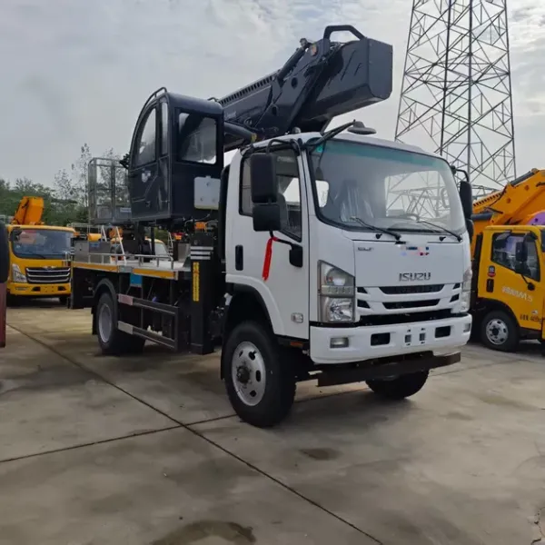 ISUZU 31m Aerial Platform Truck for Construction Maintenance Rescue