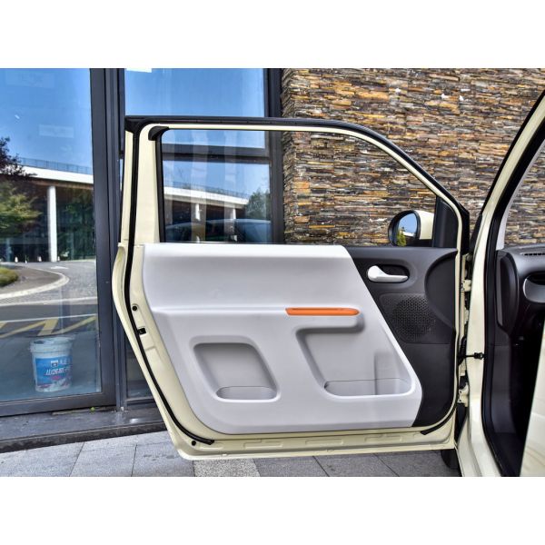 Компактный маленький электромобиль мини электрический автомобиль мини автокресла 4 Чанган Лумин 2023 155 км/301 км