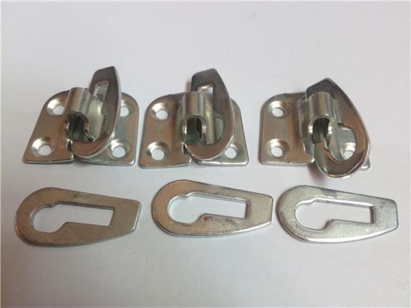 Os dados progressivos da imprensa do rebite ensacam/o prendedor metal da mala de viagem que dobra-se anulando as peças