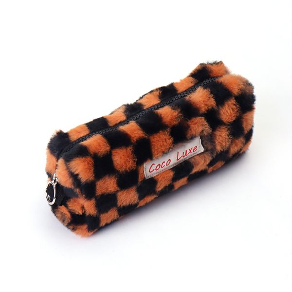 Large Capacity Gingham Makeup Pouch with Customized Color and Towel Embroidery Logo