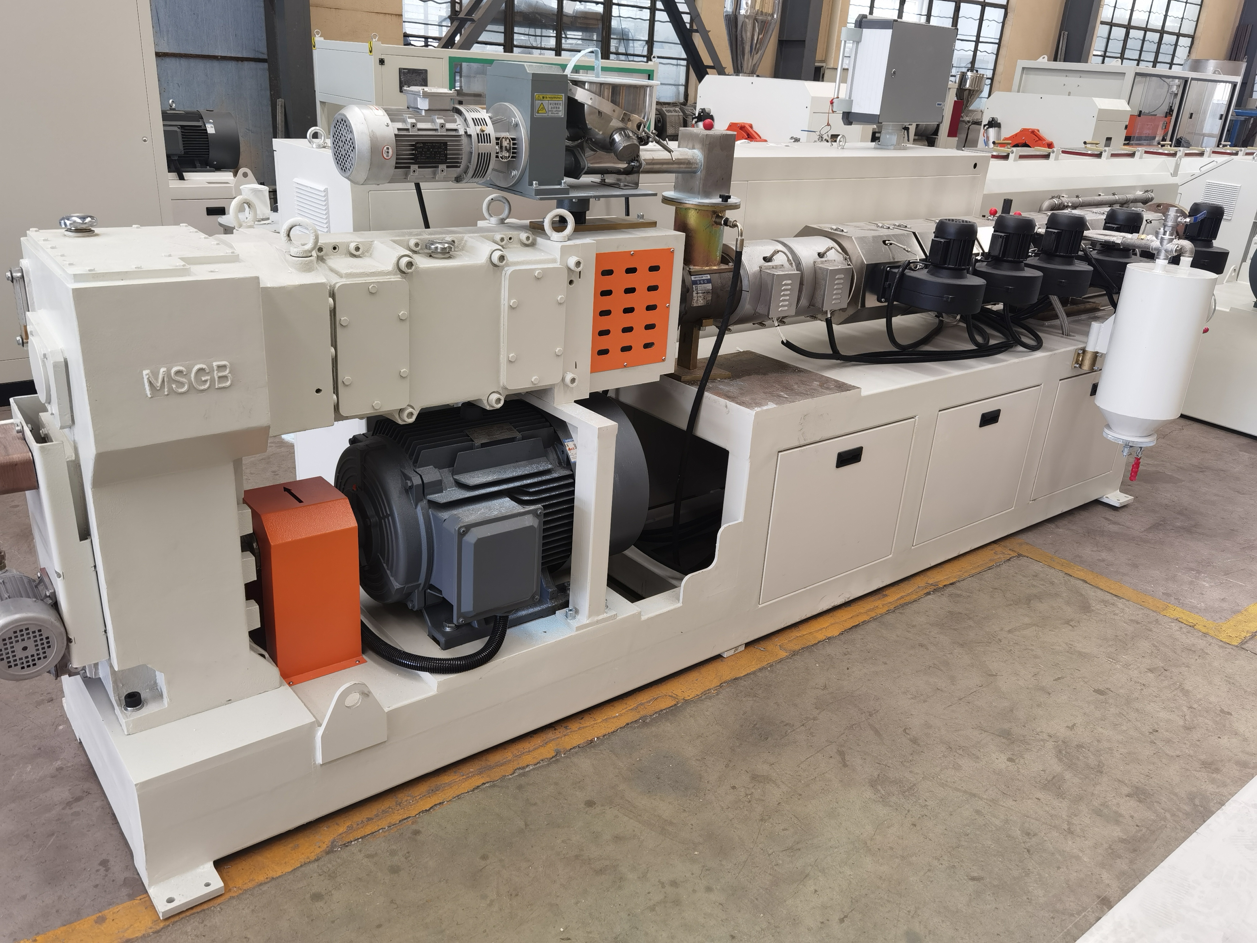 Parallel Twin Screw Extruder for 75-250mm PVC pipe Extruder Machine