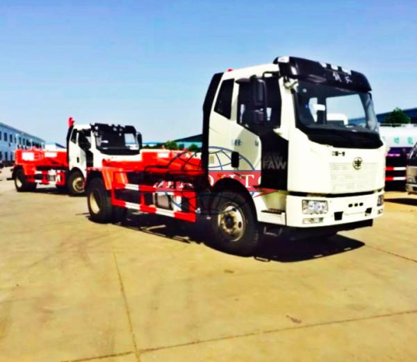 Hooklift Hook Lift Bin Waste Collection Trucks 10 - 15 Tons Capacity 4x2 Driving Type