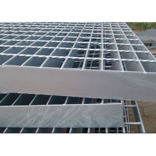 Réseau d'acier pour passerelle, en acier, contre-dérapant, pour usage industriel