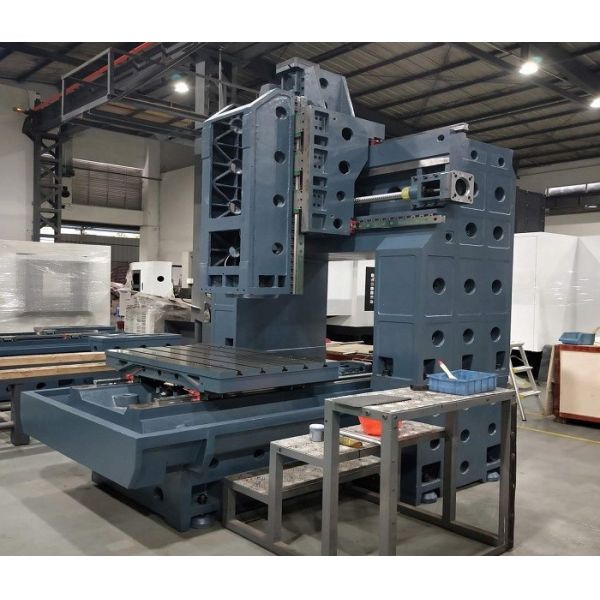 High Precision Roller Rail Way BBT40 Gantry Machining Center