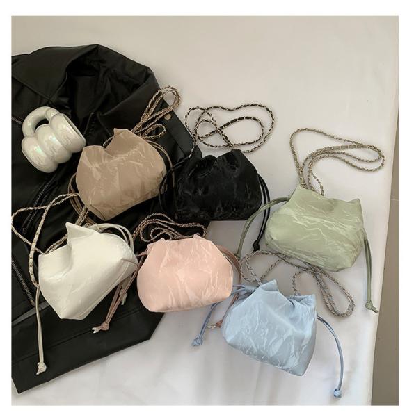​2024 NEW FASHION NICHE DESIGN SPRING/SUMMER CROSSBODY BAG SENIOR SENSE PLEATED BUCKET BAG