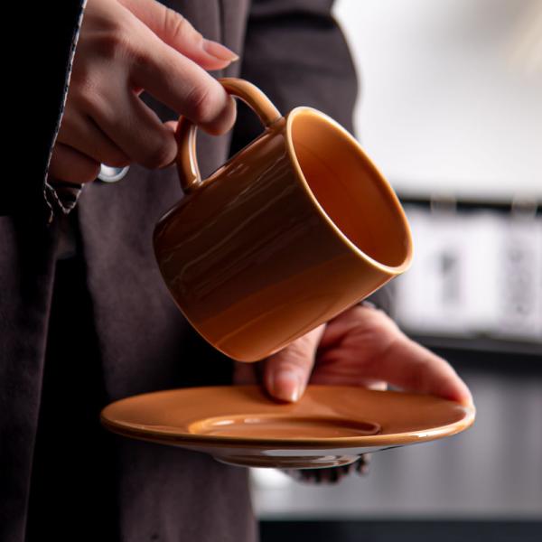 Business Gifts Small Pottery Coffee Mugs With Spoon And Gift Box In Classic Nordic Design