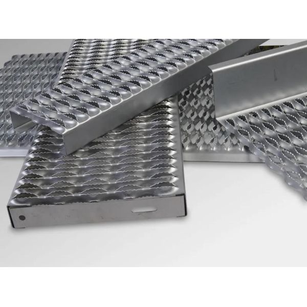 Custom Size Grip Strut Grating for Mining Industry Underground Tunnel Walkway