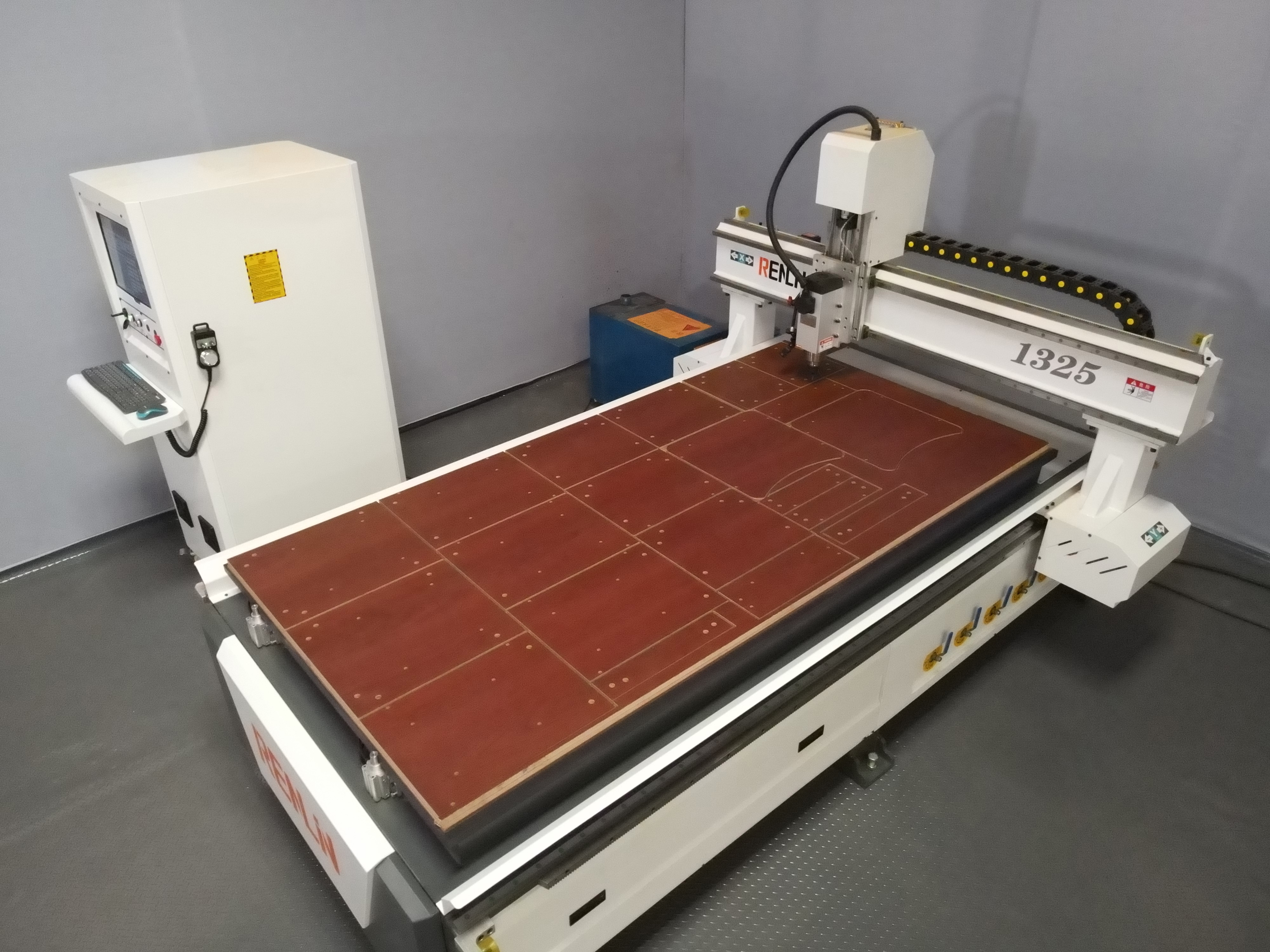 Гравировальный станок 1300x2500mm кода g автоматический деревянный
