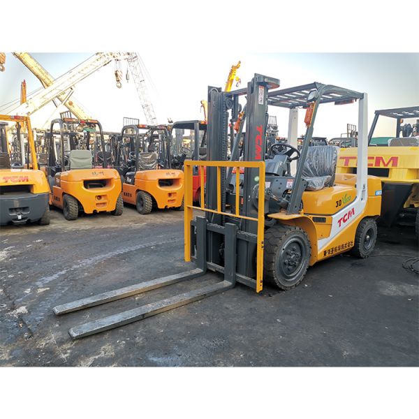 Routine Fork Width TCM 3 Ton 3.5 Ton Diesel Forklift With ISUZU YANMAR MISUBISHI Engine