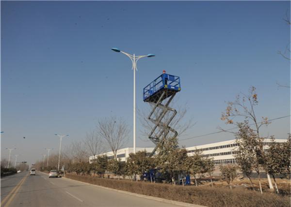 10m Sky Self Propelled Electric Scissor Lift Heavy Duty Ergonomic Design 320kg Loading