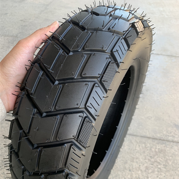 Quick Tires Motorcycle Tubeless Motorcycles Tire Sizes 110/90-10 Loading Port Qingdao Port