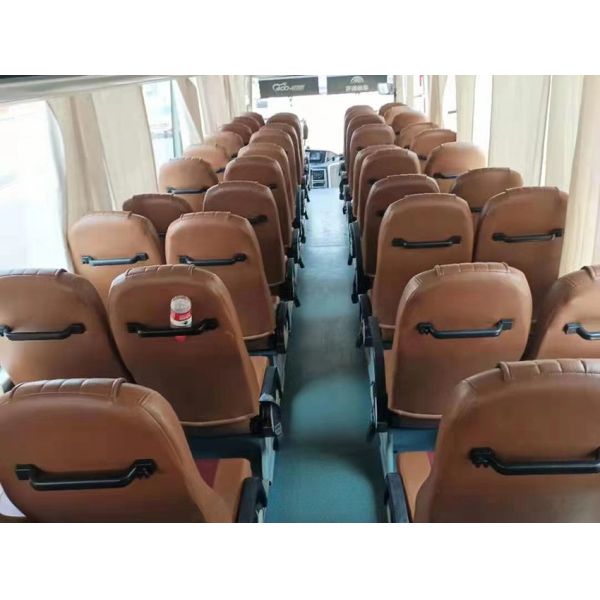 LHD Ручной Yucai Подержанный роскошный автобус 55 мест Евро 3 Дизельный Подержанный городской автобус