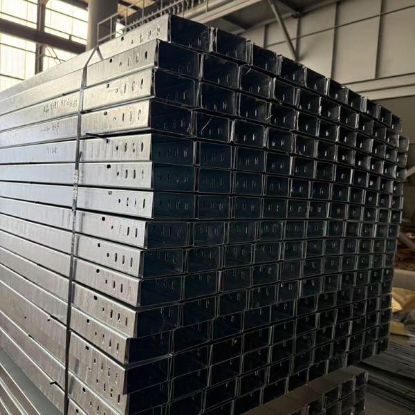 Customized 1m Cable Tray 600Mm 100Mm Hot Dipped Galvanized Cable Ladder