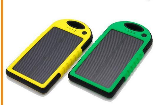 2016 Solar Power Bank 4000mAh Waterproof Powerbank Cargador Portable Solar Charger for Cell Phones