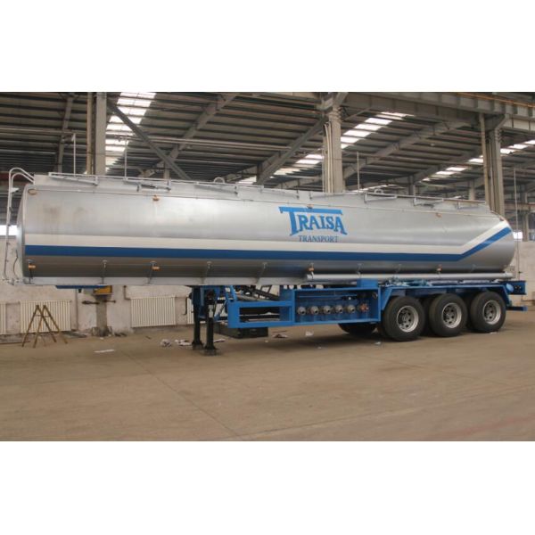 Air Suspension Gasoline Tank Trailer , Aluminium 55000 Liters Petroleum Trailers
