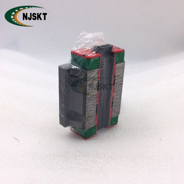 EGW25CA Hiwin 25mm Rail Symmetrical With SNCM220 Carbon Steel Material