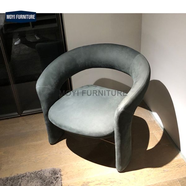 Nordic Minimalist Leather Single Sofa Chair Modern Dining Room Furniture Curved Backrest Dining Chair for Home