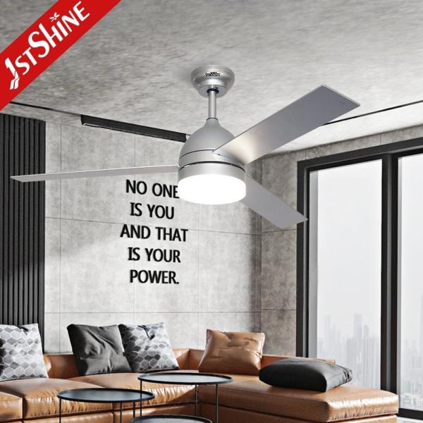 Controle remoto 52 polegadas LED Ventiladores de teto do quarto com cores multicoloridas e economia de energia