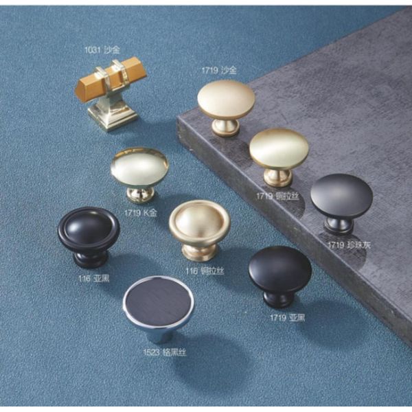 Tire del repujado que talla el tirón grande de aluminio de la manija fijan el metal de madera de lujo de la puerta