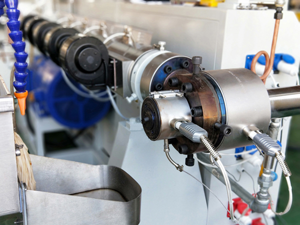 25m/min Multilayer PA EVOH Pipe Production Line , 5 Layer Nylon Fuel Tube Production Machine