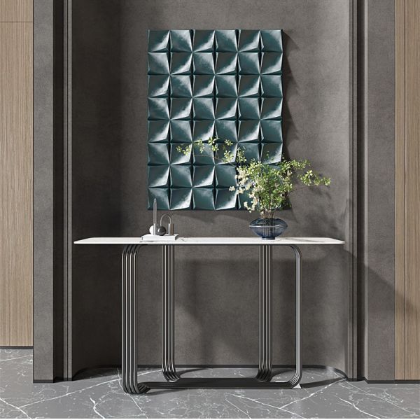 Полированные консоли из нержавеющей стали и мрамора - доступная роскошь