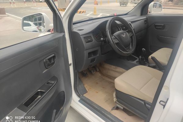 Бензин 2016 подержанных автомобилей автобуса подержанного автомобиля Wuling мест года 7 мини заправляет топливом привод LHD