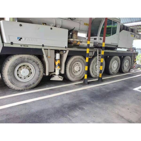 Eaton Hydraulic Pump and 3000 Working Hours Used Truck Crane ATF110G for Heavy Lifting