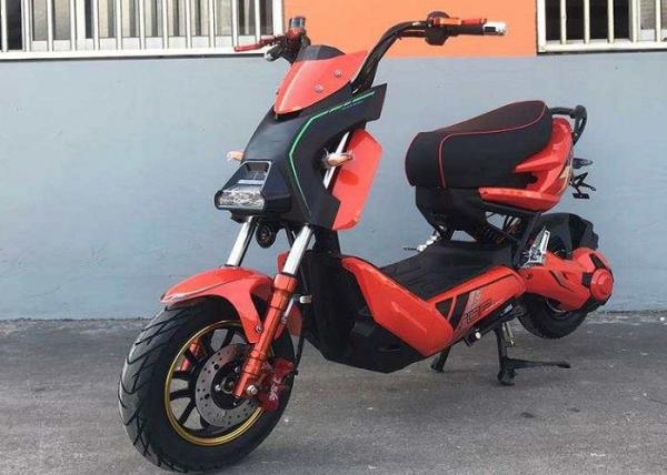 DC Electric Motorcycle Scooter , Electric Powered Motorcycles 90/90-10 Rear Wheel