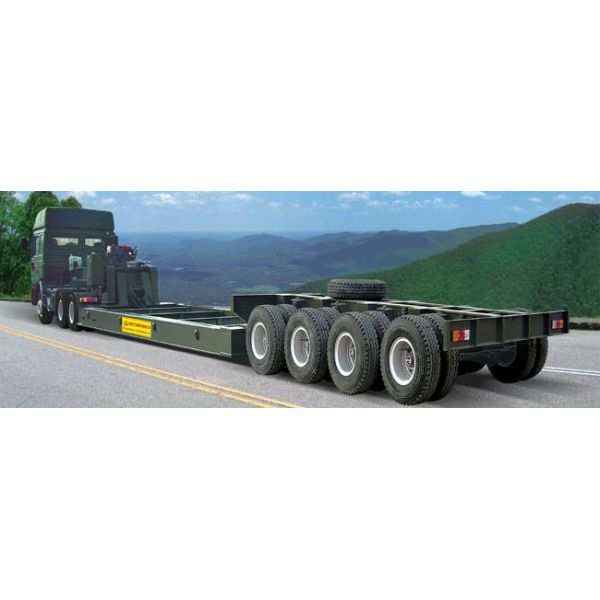 Semi-Trailer 150ton Heavy Duty 4 Line 8 Axle Low Bed Trailer with 32 Tyres and Gooseneck