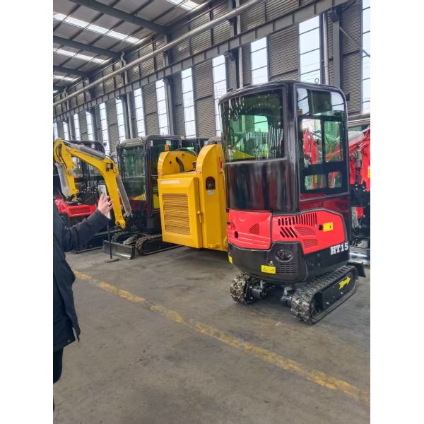 2.2 Tonne Mini Compact Digging Equipment Agricultural Farm Small Excavator 14.2KW