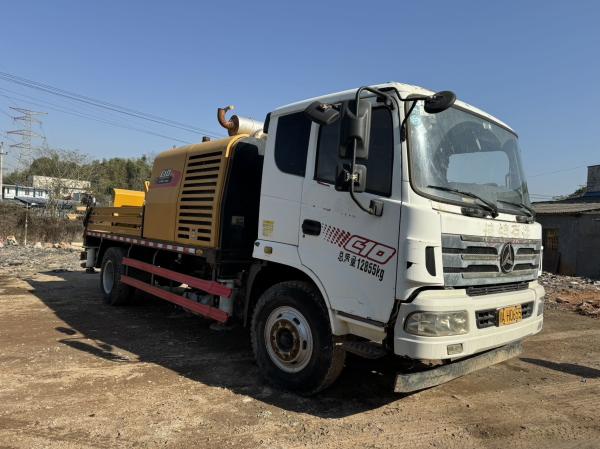 2500rpm Putzmeister Pump Truck 13490kg 180kw For Urban Construction