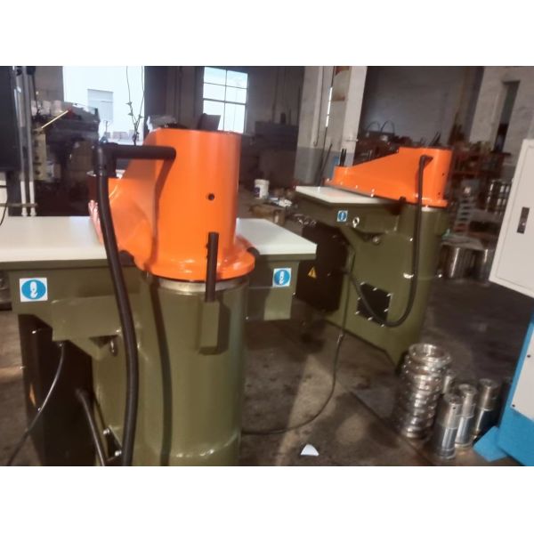22Ton Hydraulic Die Cutting Machine Designed for Cutting of Leather Plastic Leather Nylon Leather Foam and Other Materials with Consumption