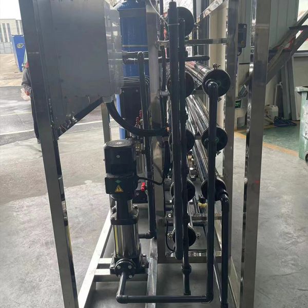 2T Reverse Osmosis Pure Water Treatment Filtration Plant for Customer Satisfaction