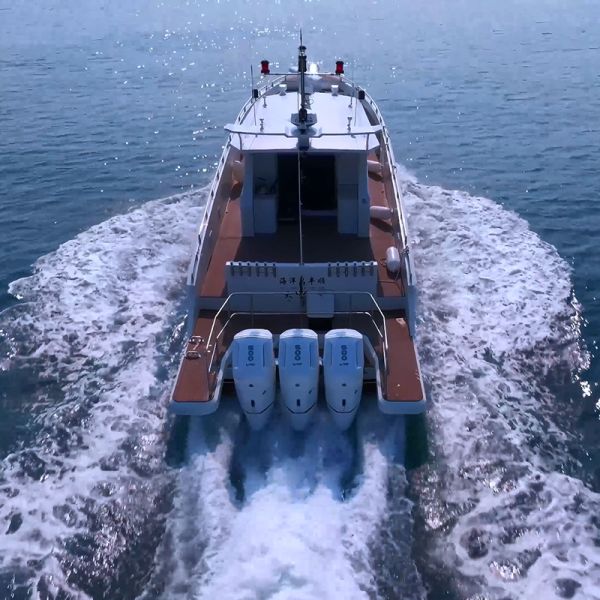 2025 New Type Large Aluminum Alloy Luxury Boat with Certificate Limited Time Sale