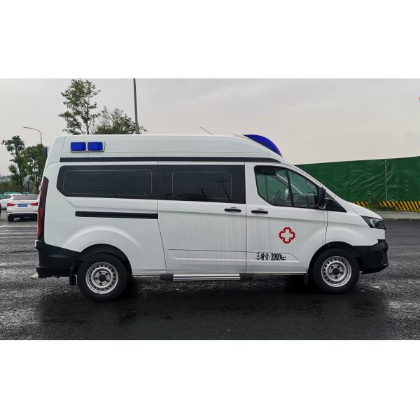 Ford Transit Medical Ambulance Gasoline 8 Seats Ford Transit Box Ambulance