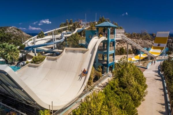 Water Park Holidays Boomerang Big Water Slides 9 - 18M Platform Height