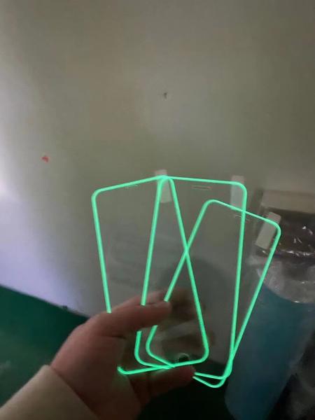 Protector de tela 3D de silicone luminoso