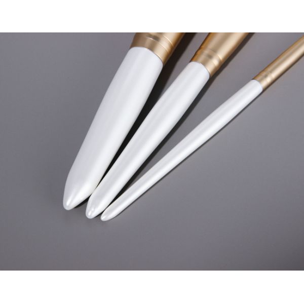 Щетки макияжа уровня массы синтетического волокна жемчуга 8pcs Vonira белые