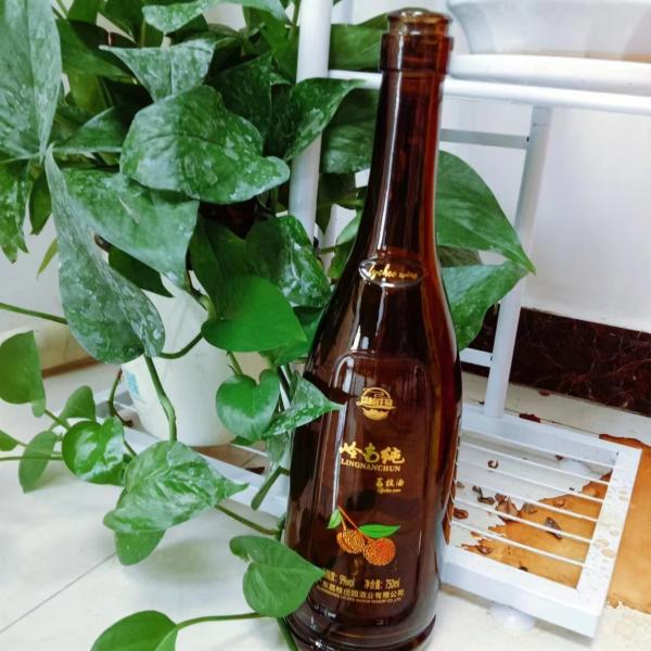 300 ml 750 ml 1000 ml Classical Luxury Customized Amber Glass Bottle para embalagem de suco