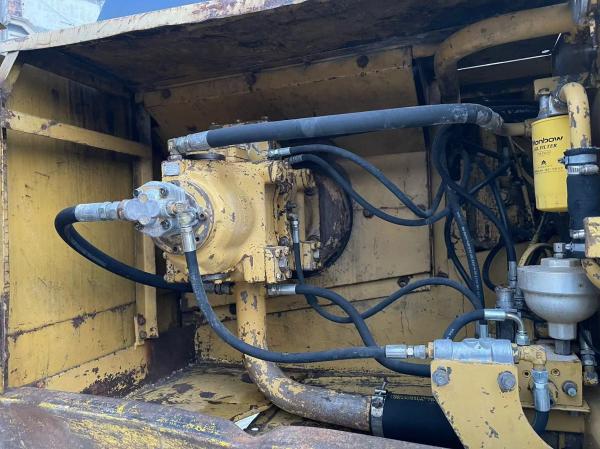 Motor Modelo CATERPILLAR 3116 18800KG Em bom estado CAT E200B de segunda mão Com 88kw de potência