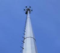 高強度耐腐食シングルチューブタワー 4G 5G機器をサポートする モジュラーデザイン 多種多様なシナリオに適応し,迅速な設置