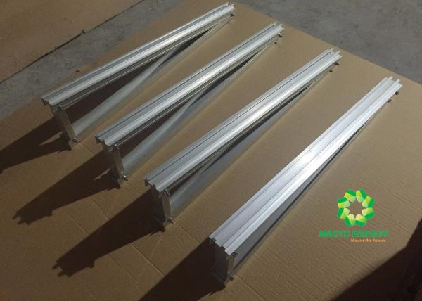 O telhado liso versátil e o ponto baixo lançaram o sistema da montagem de painel solar do telhado com resistência excelente do vento