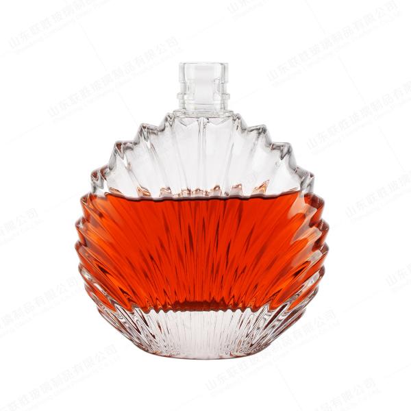 Hot Item Criativo em forma de concha transparente Whiskey Gin Rum Spirit Garrafa de vidro com cortiça