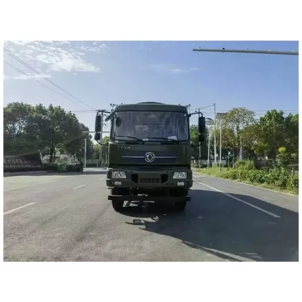 Dongfeng 6X6 Offroad Personnel Transport Truck 30 Seats Troop Carrier
