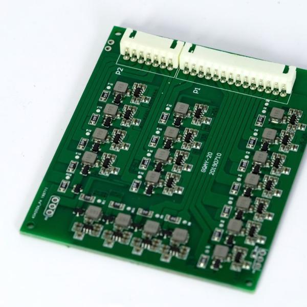 Conjunto de PCB de suministro de energía duradero de 2 ′′ 40 capas personalizado para aplicaciones de alto voltaje y larga vida útil