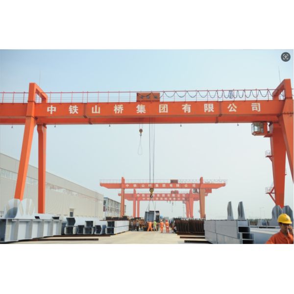 Customized Span Double Beam Mobile Gantry Crane with 50 Ton Lifting Capacity for Construction Sites