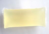Adhésif chaud en caoutchouc synthétique de colle de fonte de base pour des couches-culottes et des serviettes hygiéniques