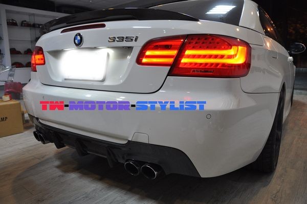 Губы зада волокна углерода М-техника БМВ Э92 - изумительный дизайн